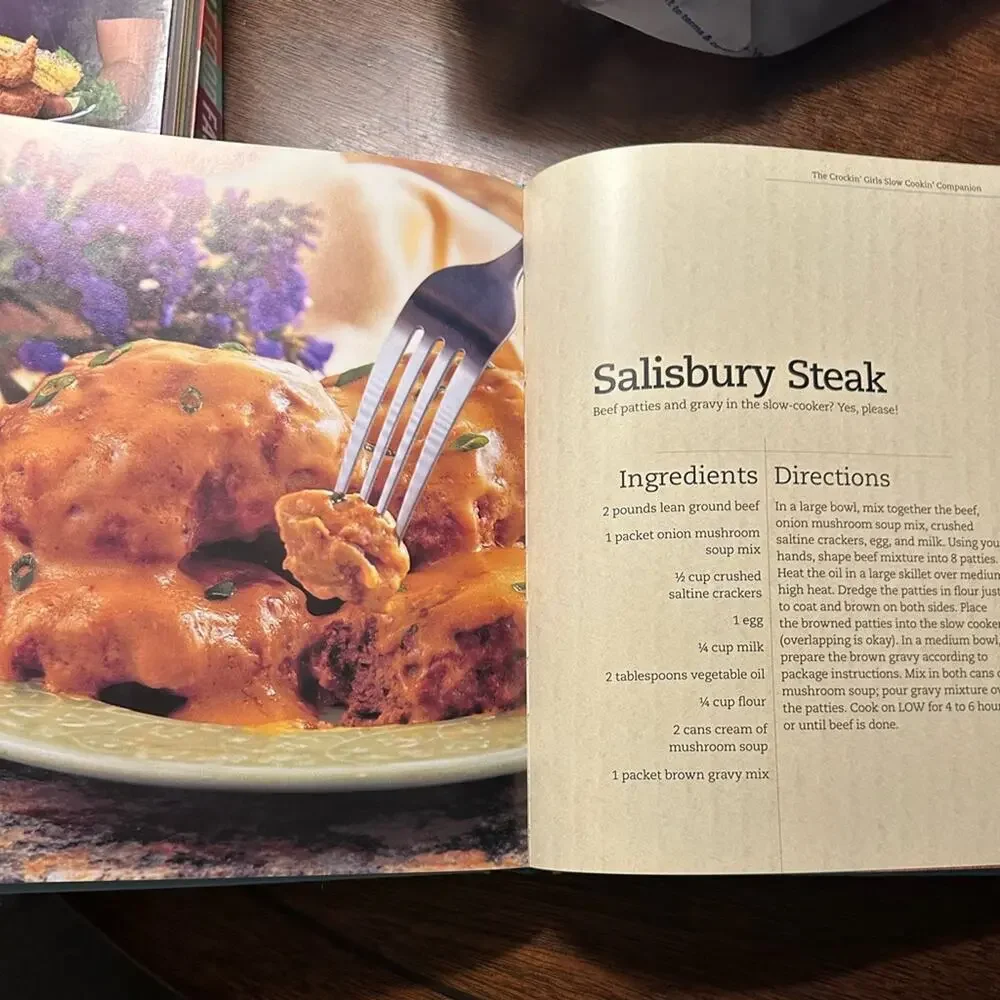 The Crockin' Girls Slow Cookin' Companion Book